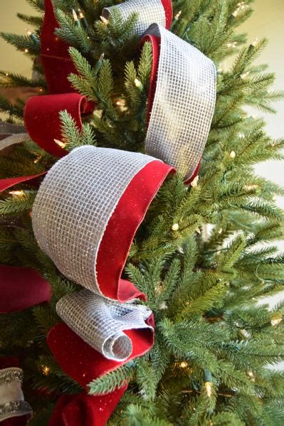 Brad Schmidts Ribbon Decorating Ideas For Christmas Trees Ribbon On