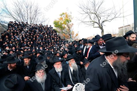 November 23 2014 Nyc New York Usa 4 Thousand Rabbis Pose For A