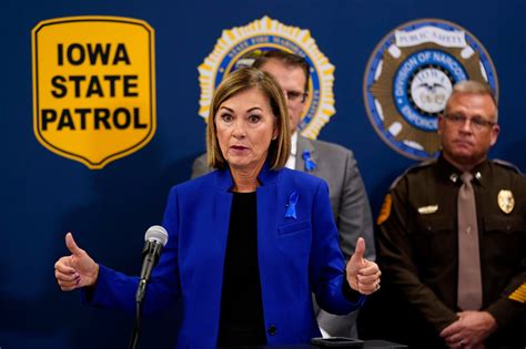 Kim Reynolds Iowa’s Influential Governor Expected To Endorse Desantis The New York Times