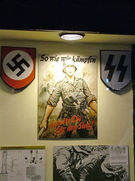 Bastogne präglas väldigt mycket av andra världskriget och fick en riktig renässans i samband med. Bastogne Historical Center - Bastogne 2007 - www ...