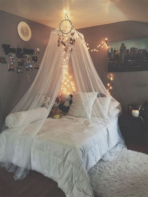 16 Romantic Canopy Beds Ideas For Girls