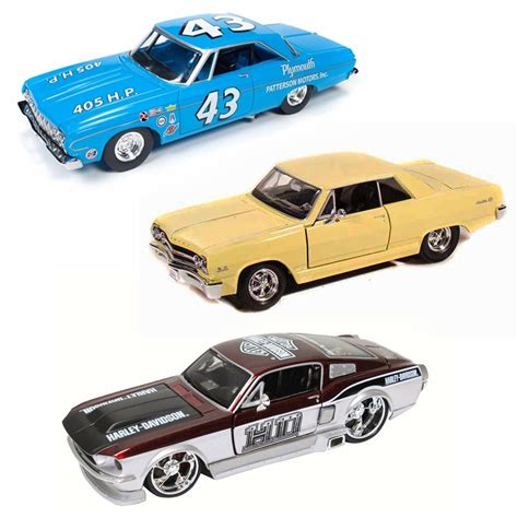 Best Of 1960s Muscle Cars Diecast Set 28 Set Of Three 124 Scale Diecast Model Cars