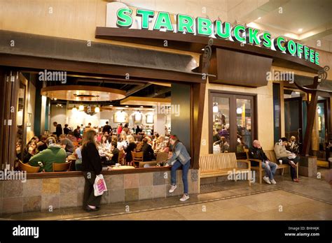 Starbucks High Resolution Stock Photography and Images - Alamy