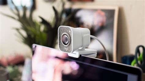 How Do I Use An External Webcam On My Laptop Pmcaonline