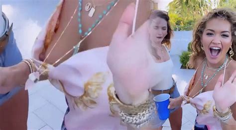 Rita Ora Flashes Her Nude Boob With A Big Nipple Pics Videos