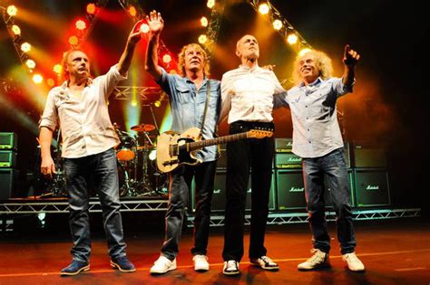 Keep ‘em Coming The Collection Status Quo 2 Cd Box Set Cruise
