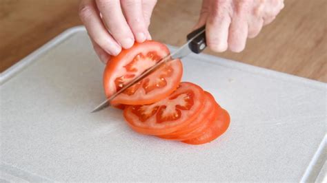 How To Slice Tomatoes For Sandwiches Youtube