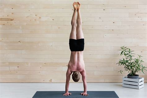 How To Do A Handstand A Step By Step Guide Mens Fit Club