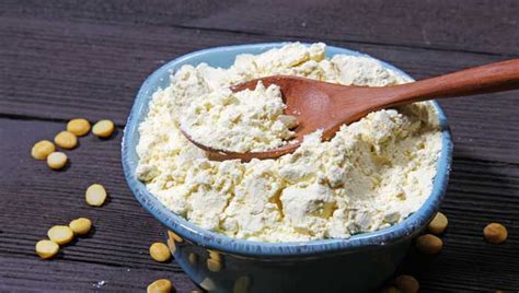 It helps to clear hyper pigmentation. Lemon for Skin Lightening: Lemon Face Packs & Scrubs for ...