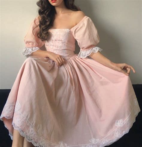 𝖩𝖾 On Twitter Vestidos De Fantasía Vestidos De La época Victoriana Ropa