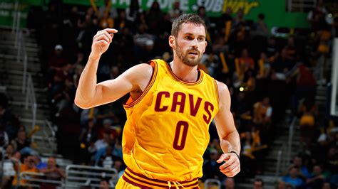As usual, the girl's family is against her love and hence she gets out of her house and marries shiva. Kevin Love of Cleveland Cavaliers in control with LeBron James, Kyrie Irving watching