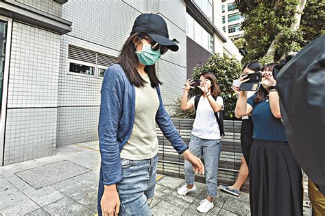 #拾玖新聞 #大肚婆 #孕婦 #太子831 #毋忘831 #831打死人 #太子恐襲 #警暴 #policestate #黑警 pic.twitter.com/zmvmlvrp8l. 前空姐涉襲警 父母庭上飲泣 | 多倫多 | 加拿大中文新聞網 ...