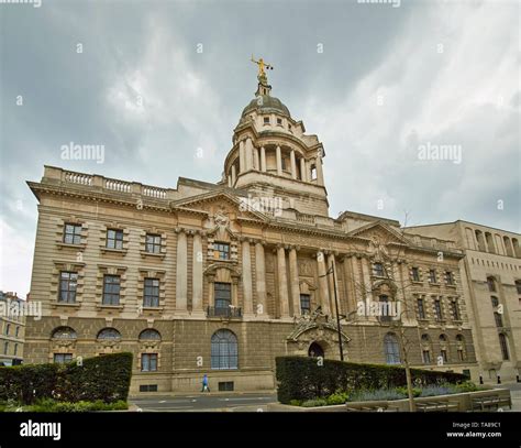 London Old Bailey Criminal Court The Building On The Site Of The Old