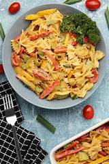 It's full of colorful produce, like cherry tomatoes, yellow squash, and green beans, and artichokes and olives add delicious briny flavor. Vegan Pasta Salad (15 Minutes) - Loving It Vegan