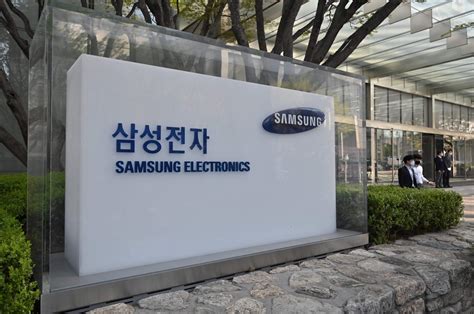 South Koreas Samsung Lg Forecast 40 Profit Jump In Q1 Daily Sabah