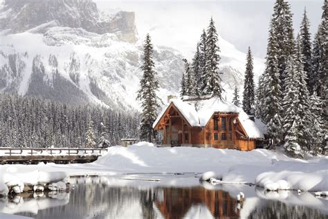 Coziest Winter Cabins