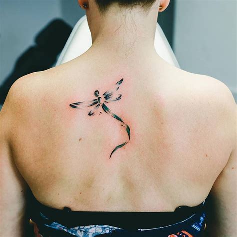 40 Versitle Upper Back Tattoos | Small tattoos, Small back tattoos