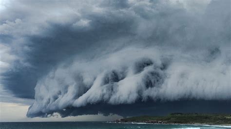 In Pictures Severe Storms Roll In Over Sydney And Surrounds Sydney