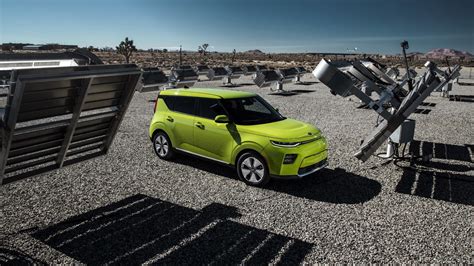 kia e soul 64 kwh 2020 2021 price and specifications ev database