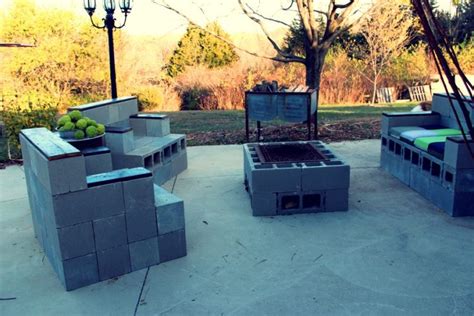 Cliff's how to channel, will work well for just about anyone! 15 Outstanding Cinder Block Fire Pit Design Ideas For Outdoor
