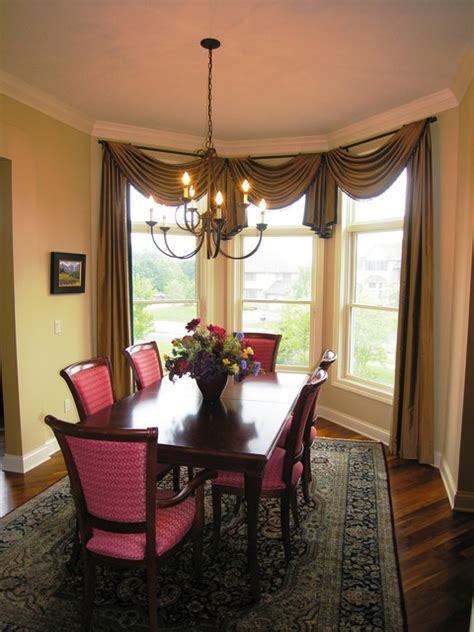 See more ideas about dining, dining room windows, dining room window treatments. Dining Room Window Treatments