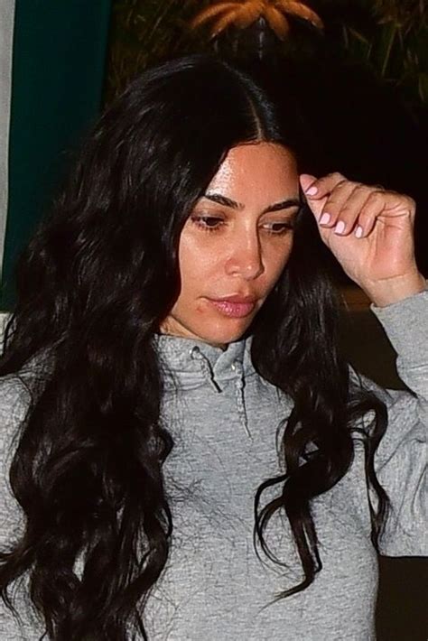 Kim Kardashian Goes Makeup Free See Kim Kardashian Without Makeup
