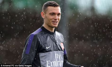 arsene wenger could sell arsenal captain thomas vermaelen daily mail