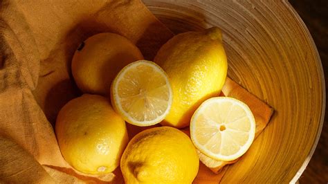 Yellow Lemons Fruit Wallpaper