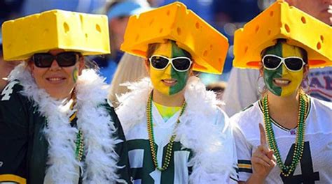 Seven Reasons You Should Date A Wisconsin Woman Re Post Cheeseheads