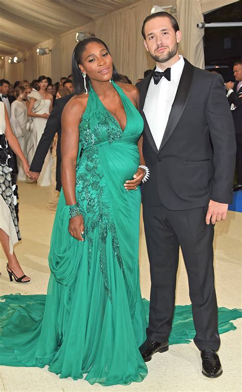 The two got engaged in december 2016 after dating for almost 15 months. Serena Williams & Baby Daddy Spotted At 2017 Met Gala Red Carpet In New York [PHOTOS ...