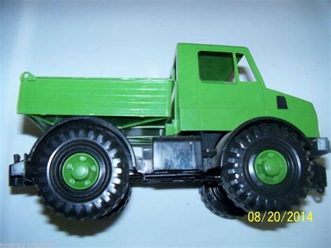 Bruder German Toy Mercedes Army Green Dump Truck Plastic Vehicle Deta