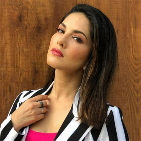 Sunny Leone Dp Images Display Pictures Whatsapp Images