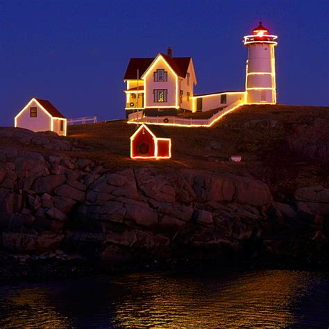 Nubble Lighthouse Shines Brightly In Holiday Lights York Maine