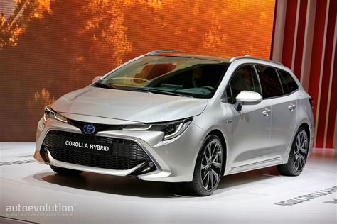 2019 Toyota Corolla Uk Pricing Announced Comes With 12l Turbo Or Two