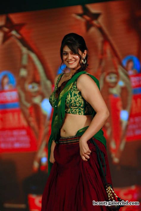 Beauty Galore Hd Hottest Navel Ever Siya Gautham Hot Show On The Stage