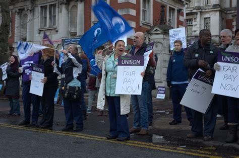 ‘paltry 3 Nhs Pay Rise Could Lead To Doctors And Nurses Strike