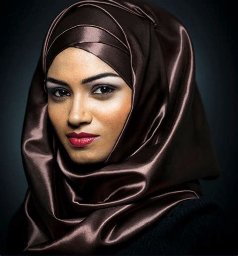 Beautiful Muslim Women Hijab Veil Costumes Around The World Arabian Beauty Women Wedge