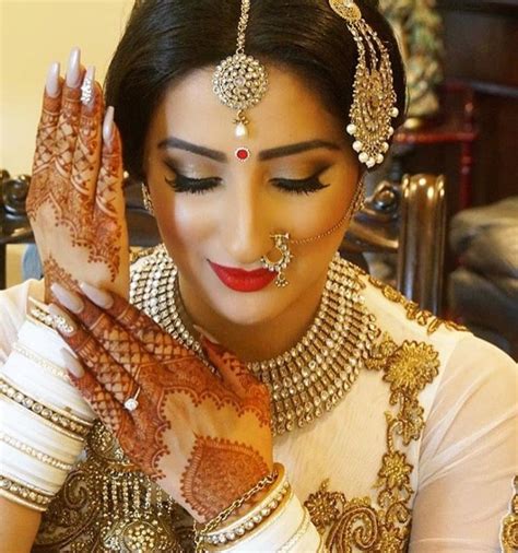 pinterest pawank90 indian bridal makeup bridal hair and makeup