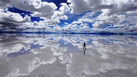 The Worlds Largest Salt Flat In Bolivia Is A Huge Mirror Rpics