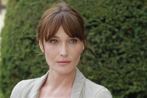 Official profile of italian fashion model carla bruni born in torino, piedmont, italy, including biography, photos, fmdcard, sed card, lookbook, portfolio, videos, agencies, magazine covers, advertisements. Carla Bruni - Catwalk Yourself