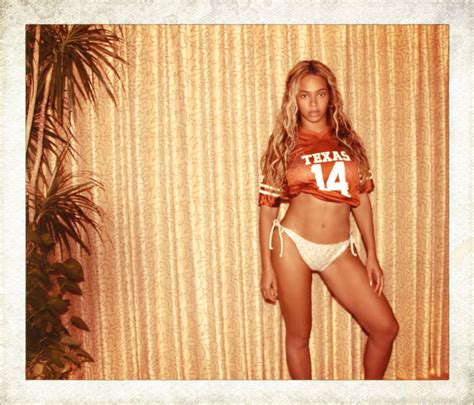 Pictures Of Beyoncé In a Bikini POPSUGAR Celebrity Australia