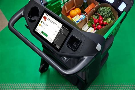 Amazon Fresh Grocery Store Opens With Smart Shopping Carts And Alexa