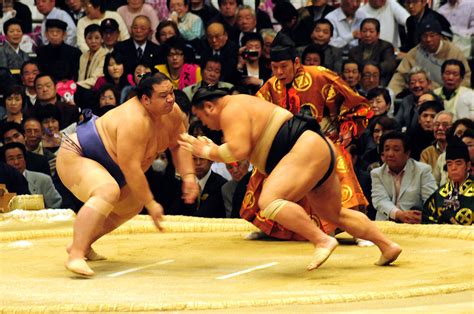 Watch Some Sumo Wrestling At The 2019 Grand Tournament In Osaka Handr