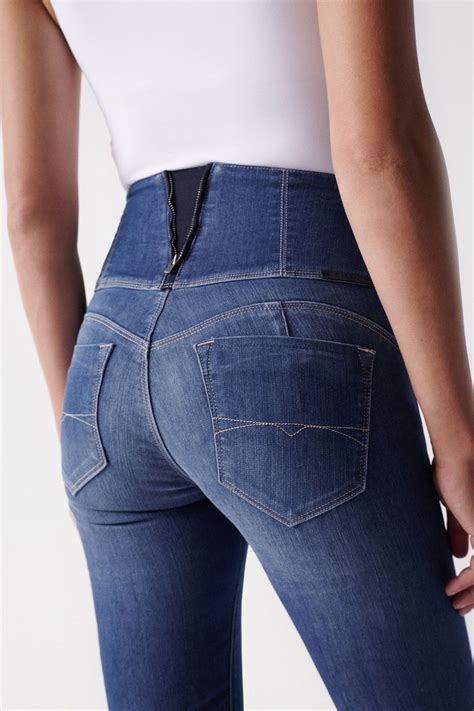 jeans diva slim fit adelgaçante com coating calças salsa jeans