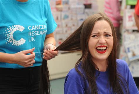 Watch Wolverhampton Woman Shaves Hair To Raise Money For Cancer Research Uk Express And Star
