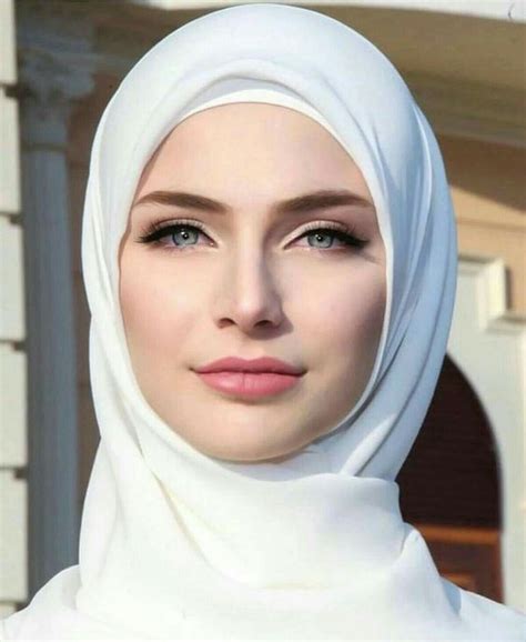 Muslim Girls Eyes