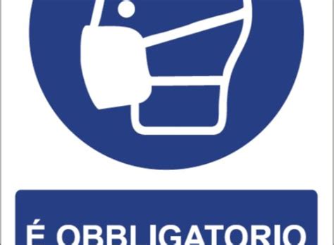 L'informazione grafica ha lo scopo di sensibilizzare i clienti sull'obbligo di indossare costantemente la mascherina, anche quando sono nei pressi del bancone o sono seduti al tavolo, tranne nel momento in cui stanno consumando i prodotti ordinati. CARTELLI / ADESIVI - Bogliano srl