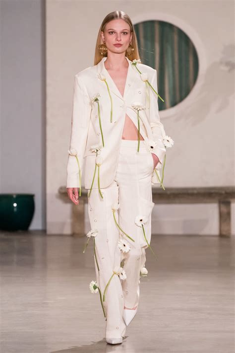 Jacquemus Fall 2019 Ready To Wear Fashion Show Collection See The