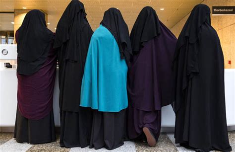 Burqa Ban Norway Officials Wants To Outlaw Face Covering Veils In