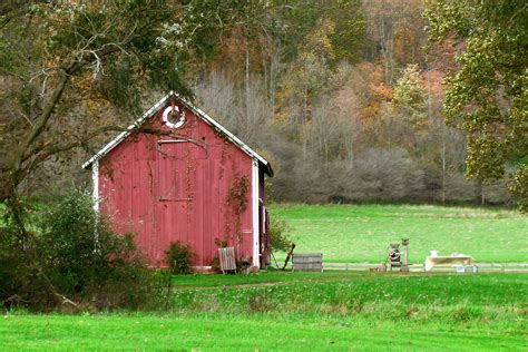 Old Fashioned Barn Free Stock Photo Public Domain Pictures